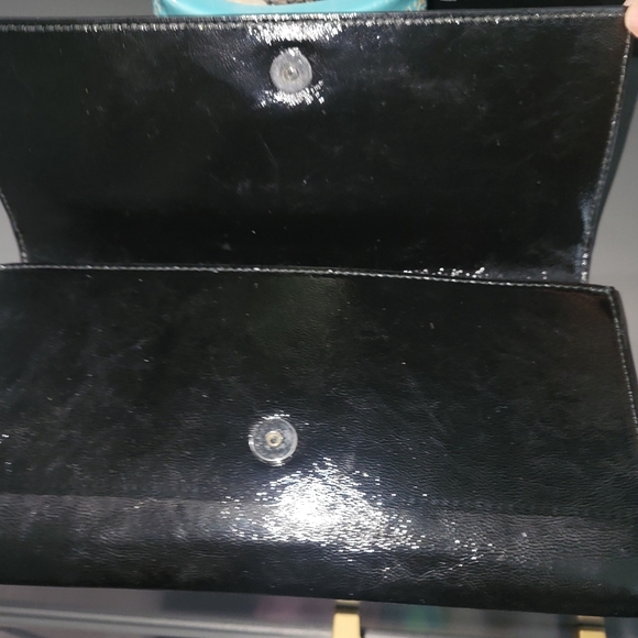 YSL Belle de Jour Clutch Black Patent 6x11 approx. - Picture 5 of 6